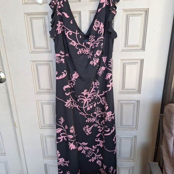 Hypnotix Dress Stretchy Blend SzL Black/Pink Floral Sleeveless HEm/Sleeve Ruffle - Picture 4 of 7